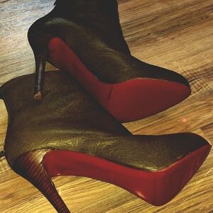 Christian Louboutin Ariella Talon 120 Ankle Boots